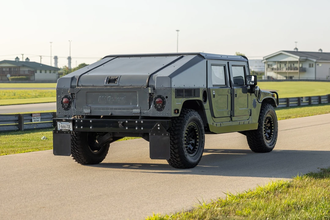 Hummer HMMWV - Image 23 of 31