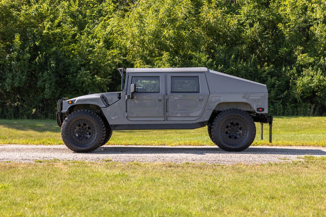 Hummer HMMWV - Image 9 of 31