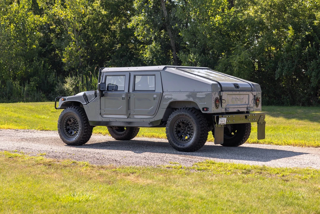 Hummer HMMWV - Image 10 of 31