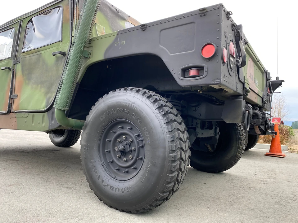Hummer HMMWV - Image 21 of 31