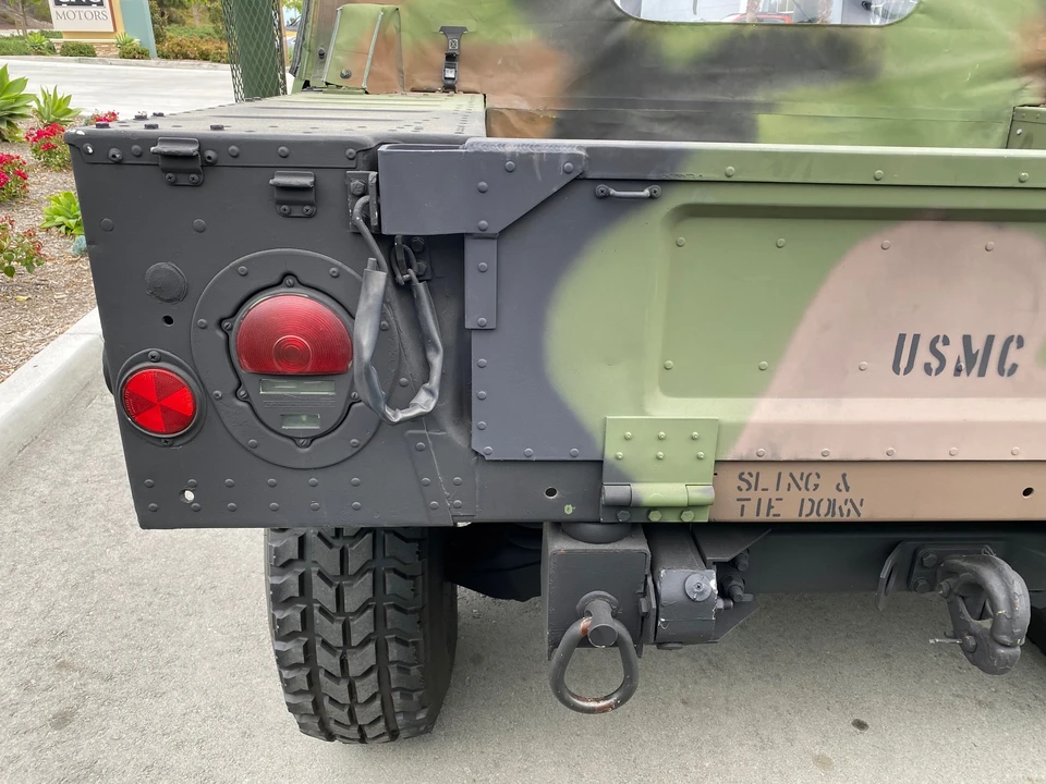 Hummer HMMWV - Image 22 of 31