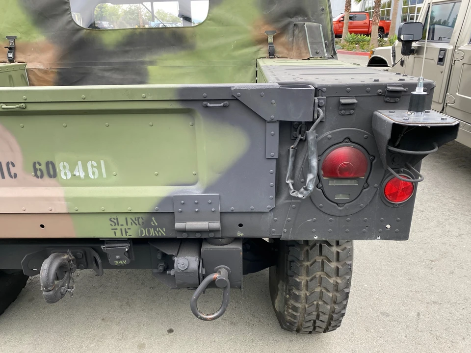 Hummer HMMWV - Image 23 of 31