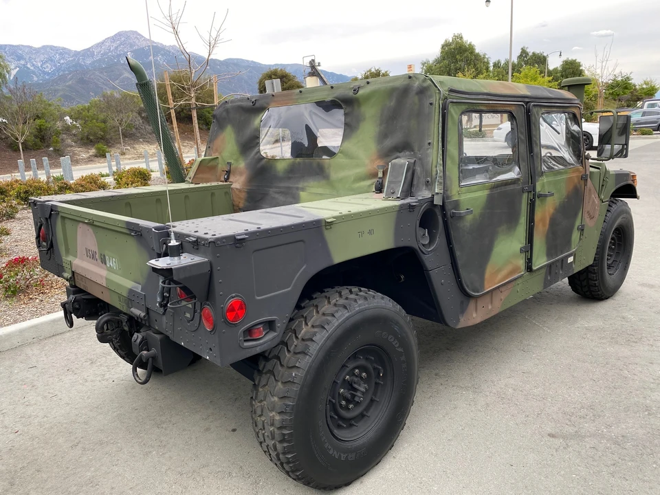 Hummer HMMWV - Image 8 of 31