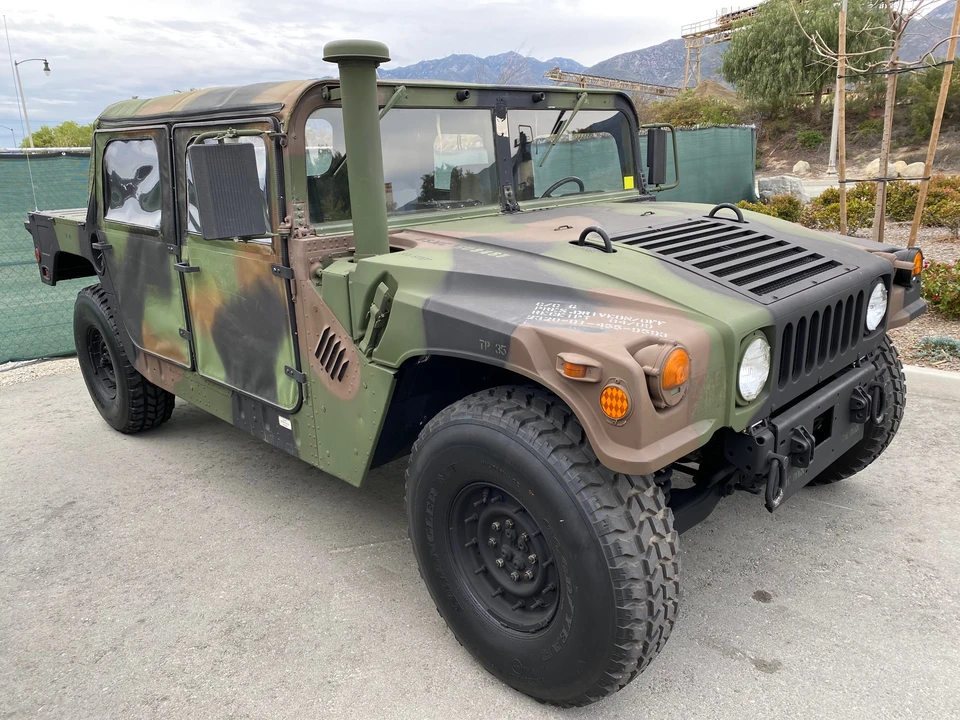 Hummer HMMWV - Image 2 of 31