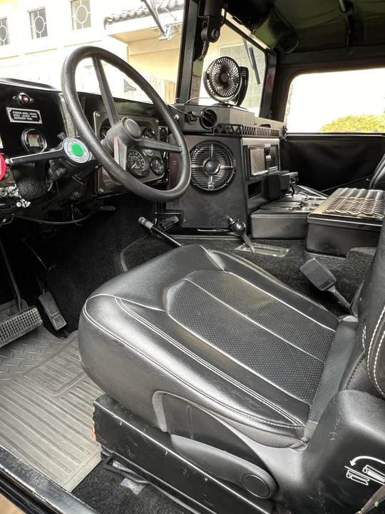 Hummer HMMWV - Image 22 of 31