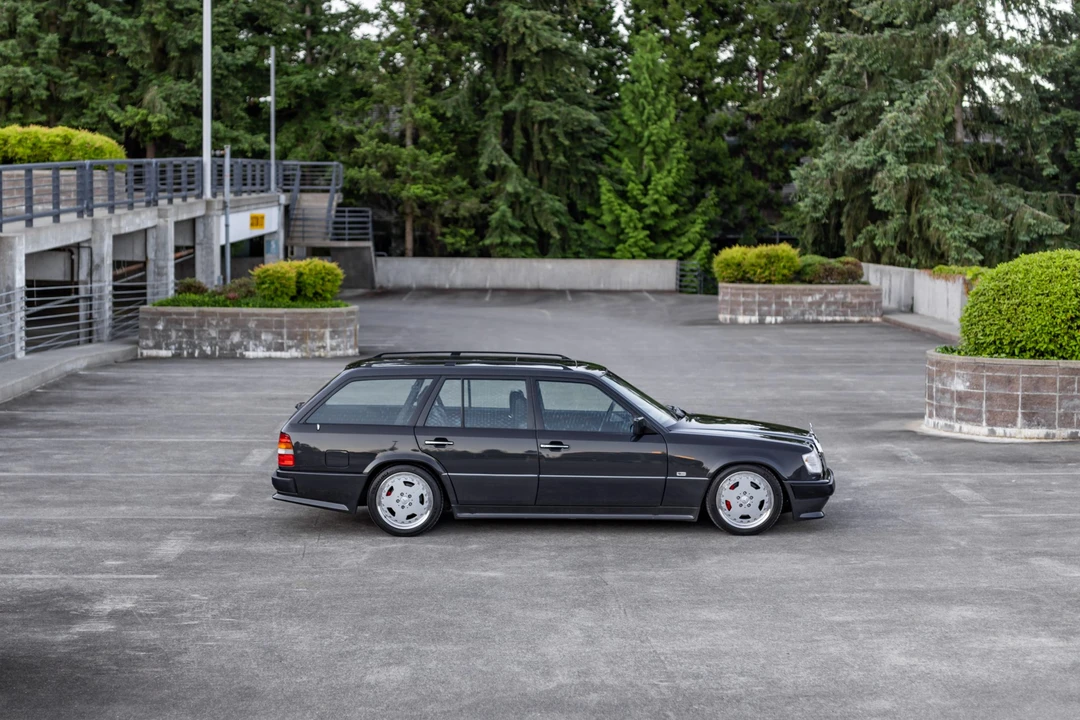 1993 Mercedes-Benz W124 E-Class - Image 13 of 31