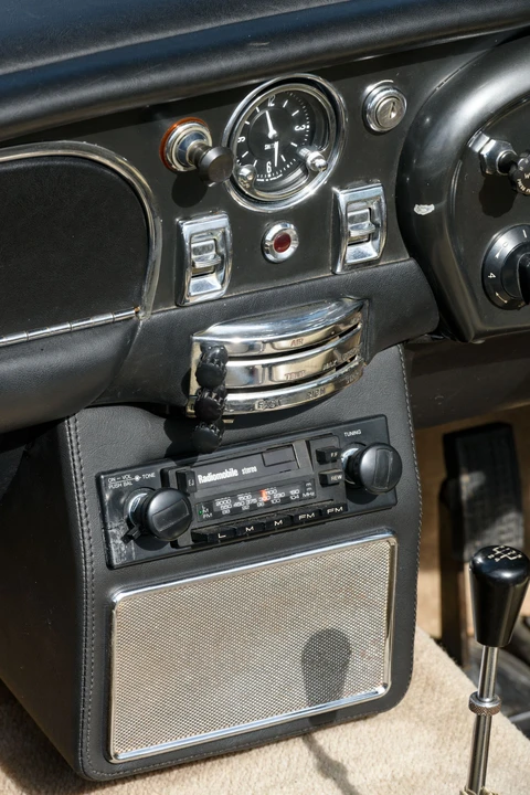 1968 Aston Martin DB6 Volante - Image 9 of 31