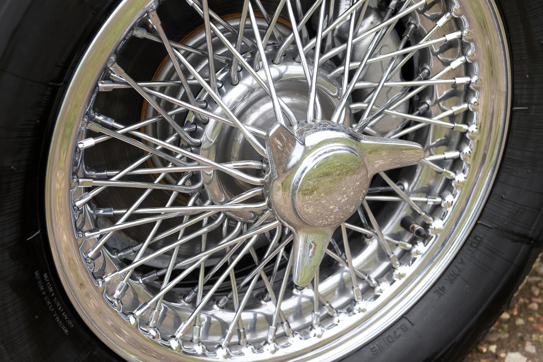 1968 Aston Martin DB6 Volante - Image 17 of 31