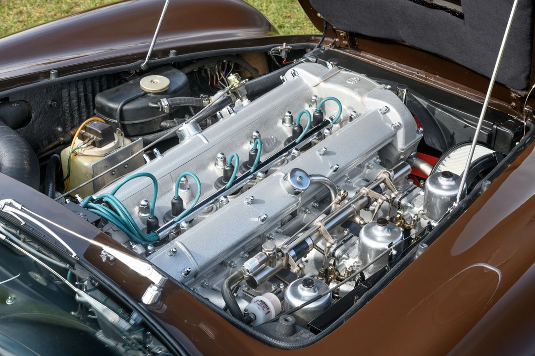 1968 Aston Martin DB6 Volante - Image 26 of 31