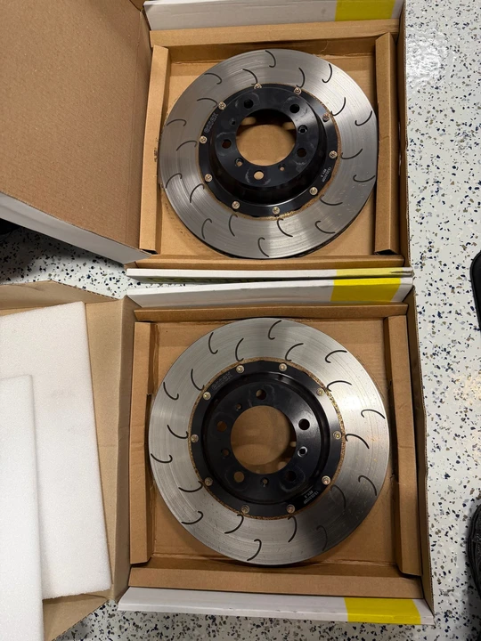 2020 Parts & Memorabilia Mechanical Components - Image 2 of 2