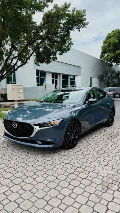 2023 Mazda Mazda 3 4th Gen - Image 2 of 4