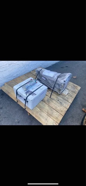 Parts & Memorabilia Gearboxes - Image 1 of 2