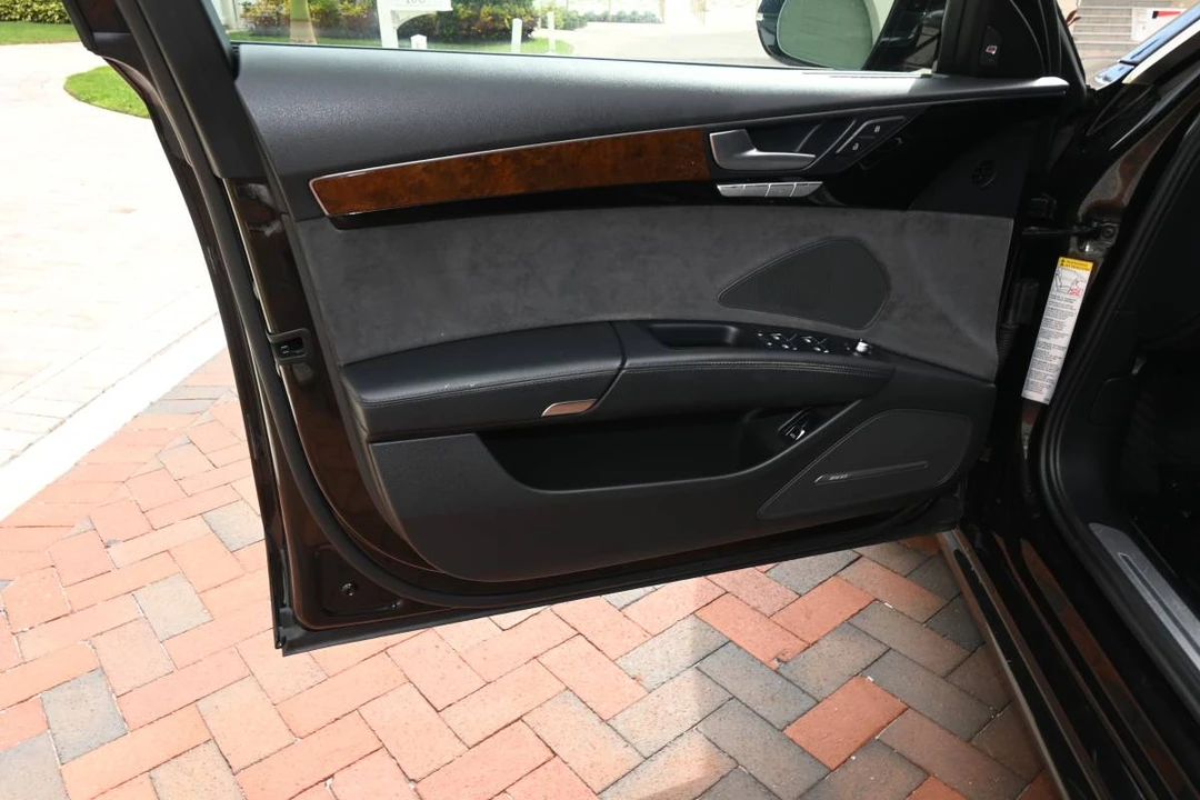 2016 Audi D4 A8 - Image 13 of 19