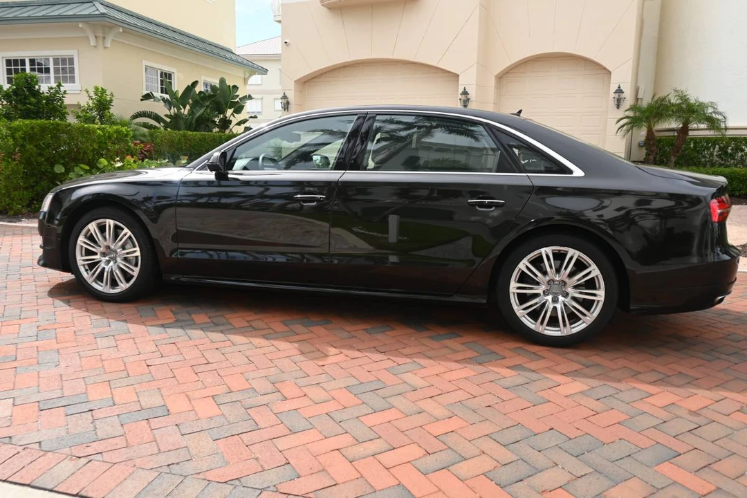 2016 Audi D4 A8 - Image 10 of 19