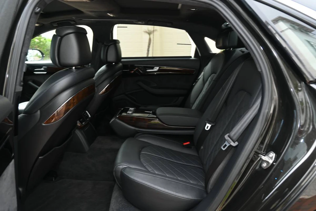 2016 Audi D4 A8 - Image 14 of 19