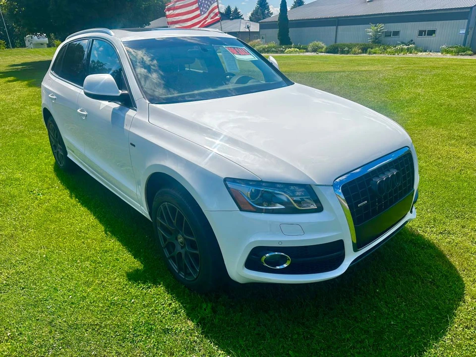 2011 Audi 8R Q5 - Image 2 of 8