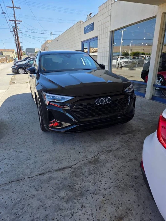 2024 Audi Q8 - Image 3 of 14