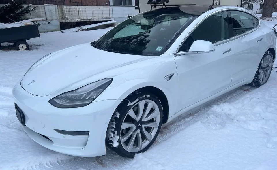 2019 Tesla Model 3 - Image 3 of 5