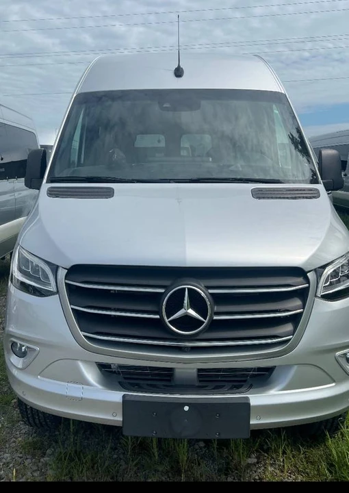 2023 Mercedes-Benz VS30 Sprinter - Image 2 of 8