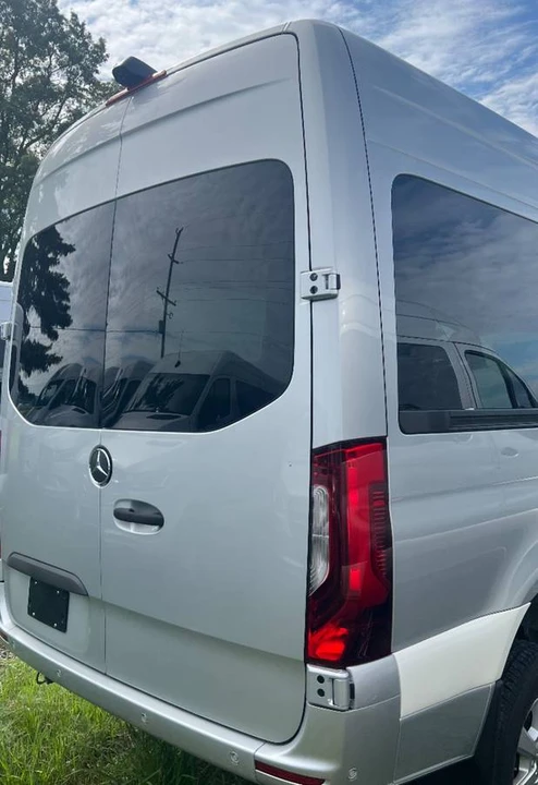 2023 Mercedes-Benz VS30 Sprinter - Image 4 of 8