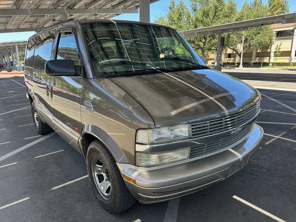 2002 Chevrolet Astro - Image 6 of 20