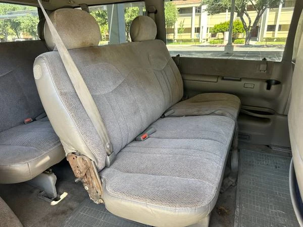 2002 Chevrolet Astro - Image 9 of 20