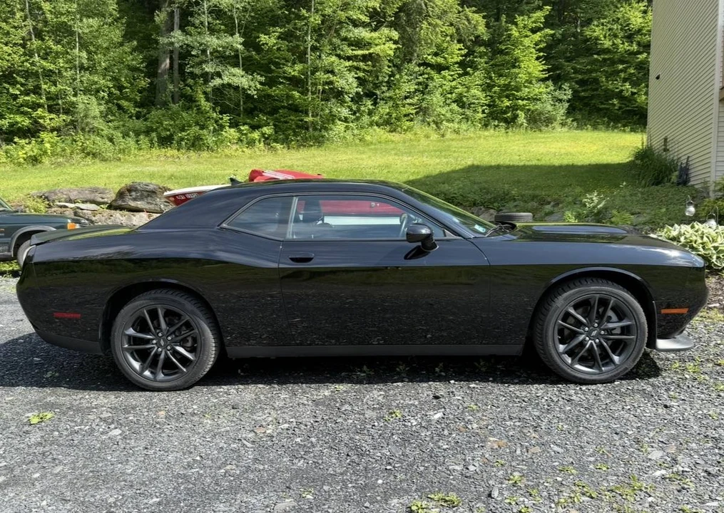2022 Dodge Challenger 3rd Gen - Image 16 of 23