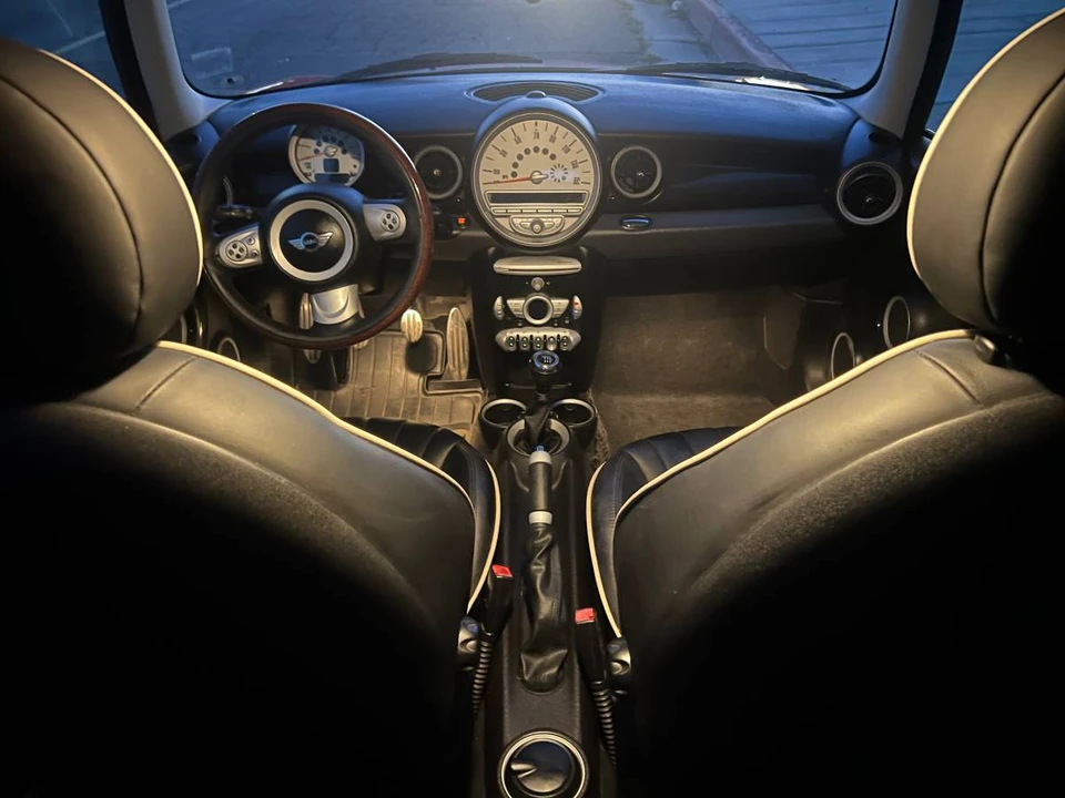 2007 Mini Mini 2nd Gen - Image 7 of 12