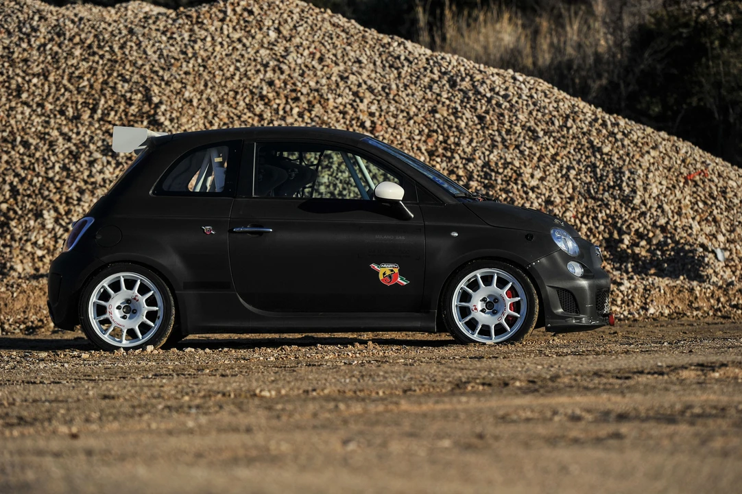 Abarth - Image 3 of 26