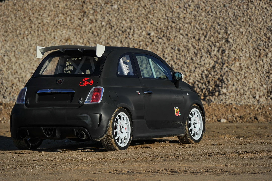 Abarth - Image 7 of 26