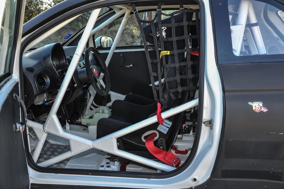 Abarth - Image 10 of 26