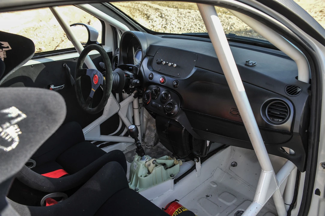 Abarth - Image 12 of 26
