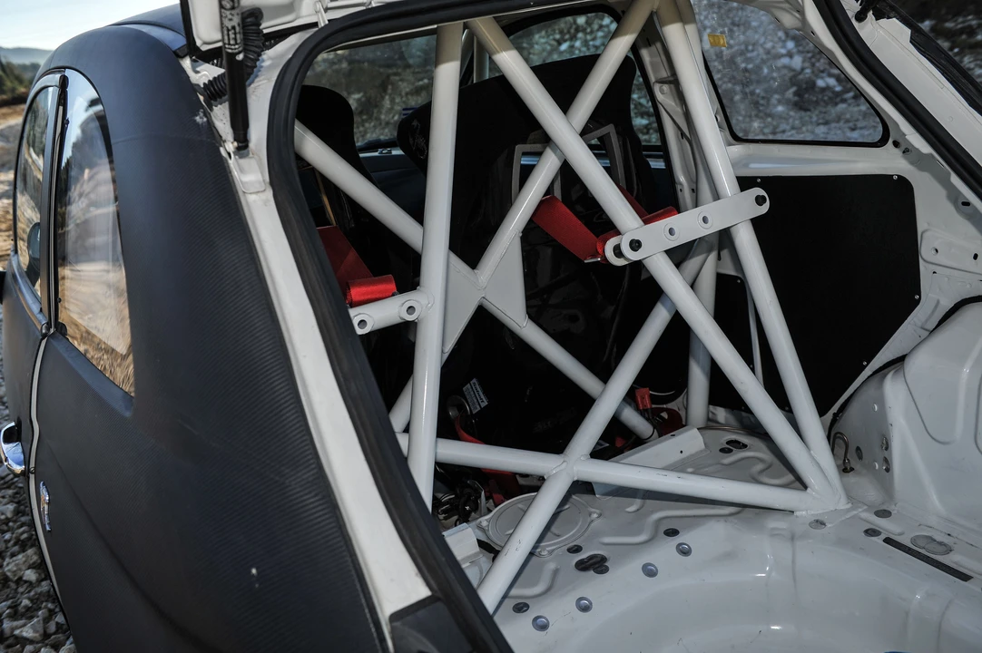 Abarth - Image 21 of 26