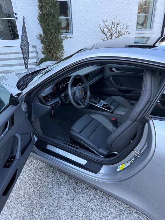 2021 Porsche 992 Carrera - Image 21 of 31