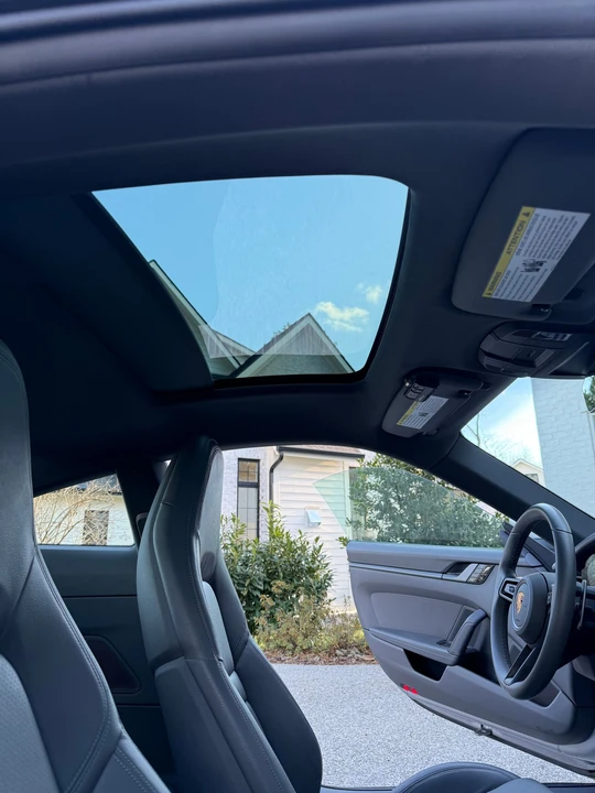 2021 Porsche 992 Carrera - Image 28 of 31