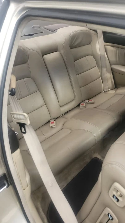 Acura Legend - Image 4 of 6
