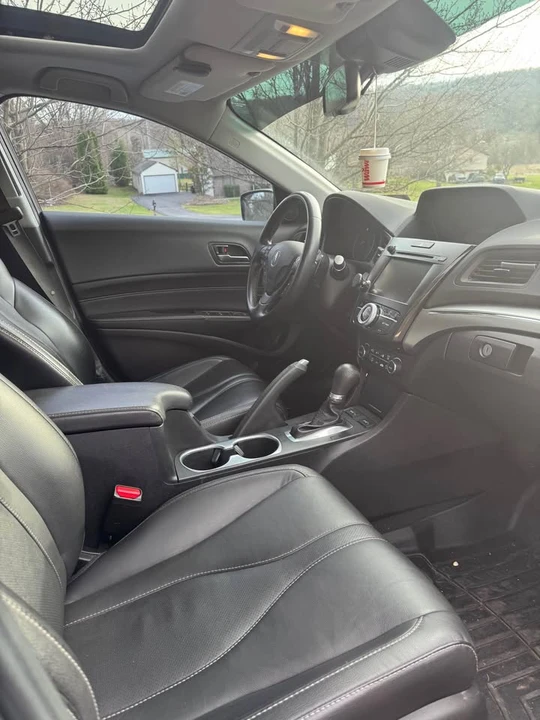Acura ILX - Image 5 of 8