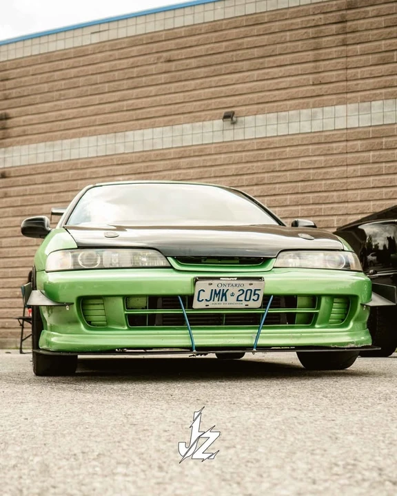 Acura Integra - Image 2 of 10