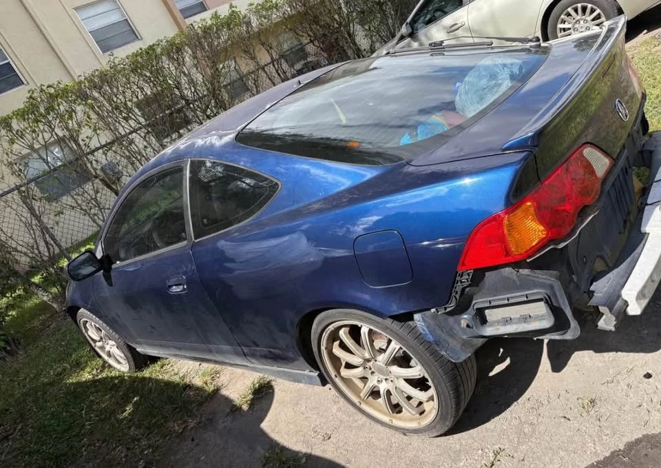 Acura RSX - Image 7 of 9