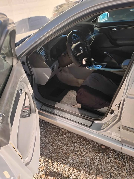 2005 Acura TL 3rd Gen - Image 7 of 10