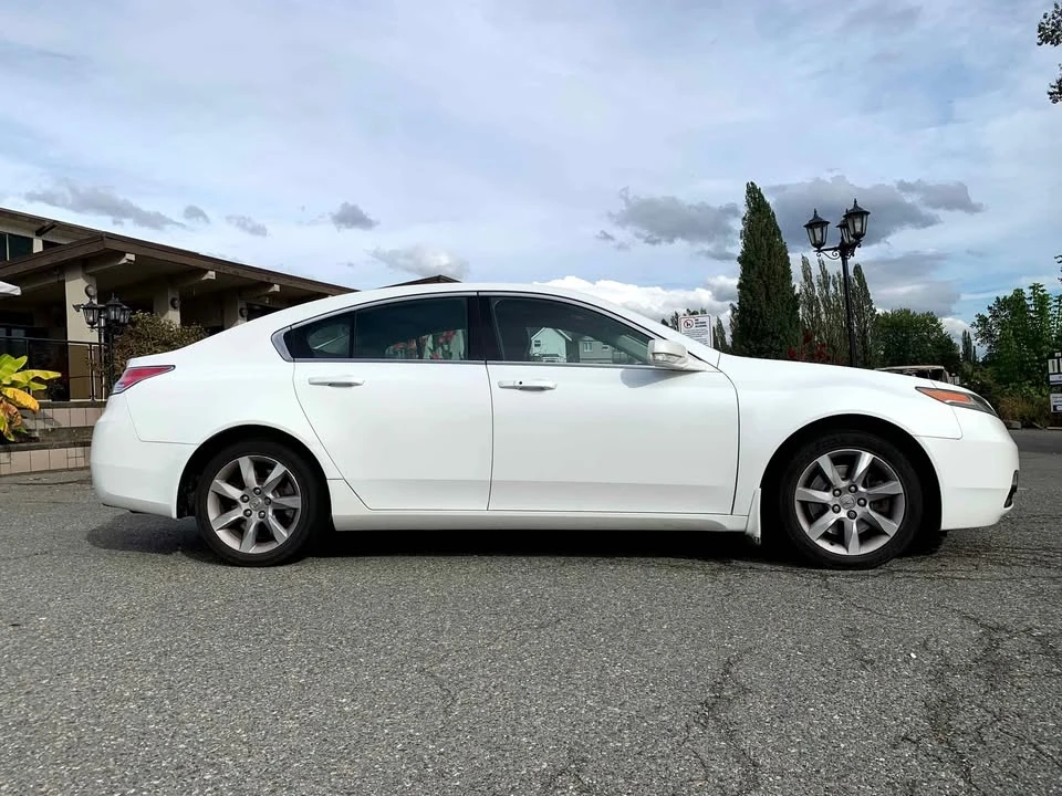 2014 Acura TL 4th Gen - Image 8 of 10