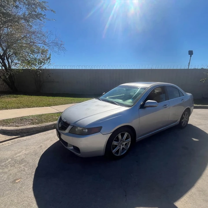 2004 Acura TSX 1st Gen - Image 3 of 10