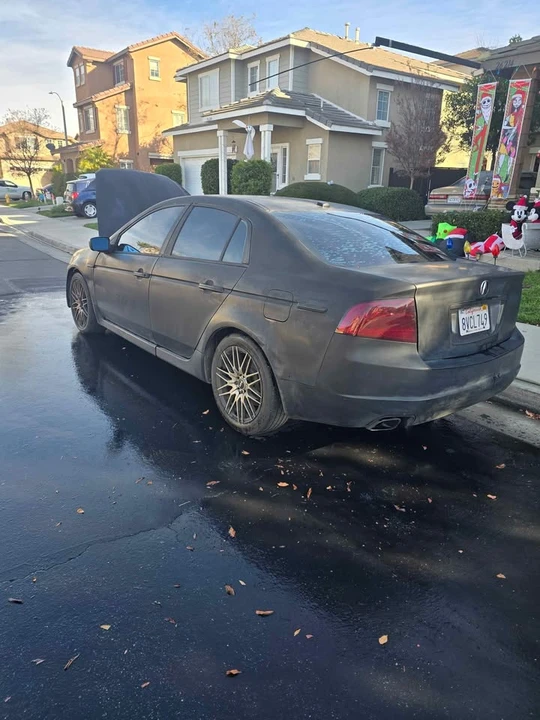 Acura TL - Image 3 of 10