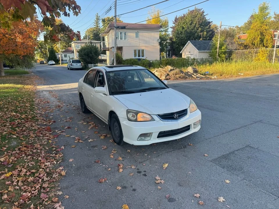 Acura EL - Image 2 of 6