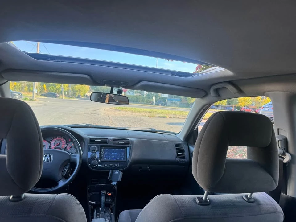 Acura EL - Image 3 of 6