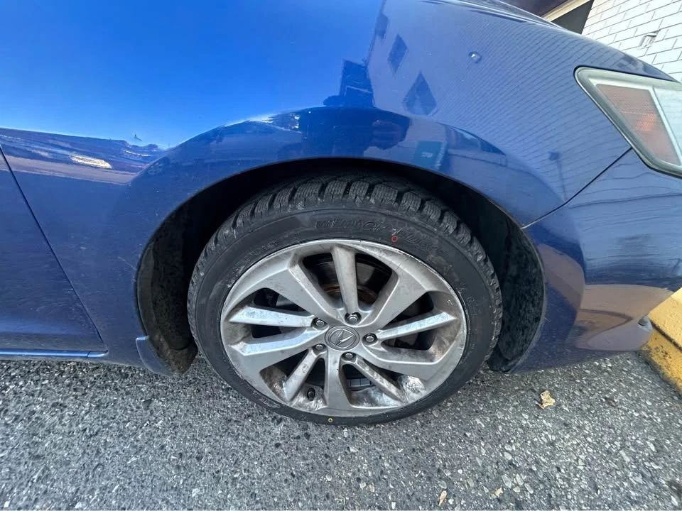 2016 Acura ILX - Image 2 of 4