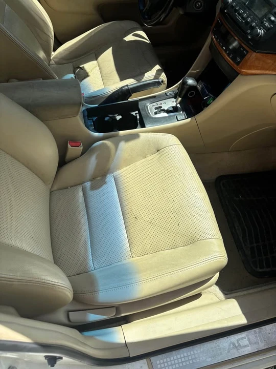 2004 Acura TSX 1st Gen - Image 4 of 8