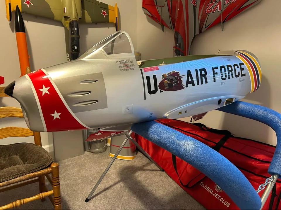 Parts & Memorabilia Scale Models - Image 2 of 11