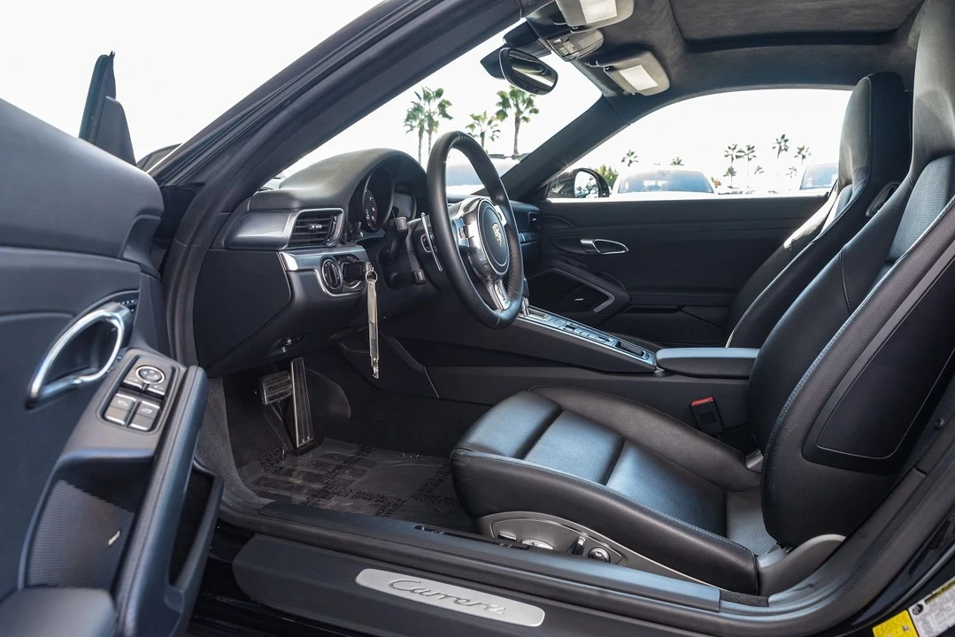 2013 Porsche 991 Carrera - Image 9 of 17