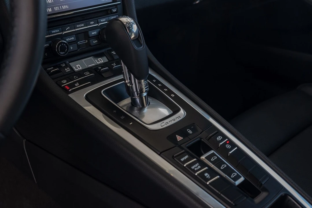 2013 Porsche 991 Carrera - Image 6 of 17